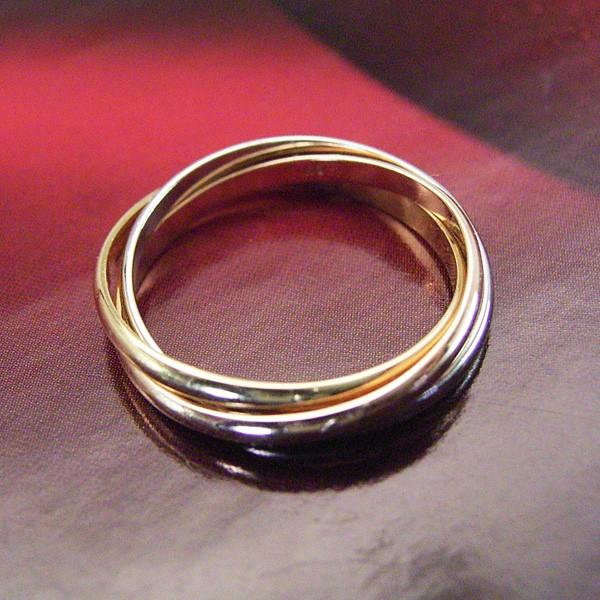 ヴィーナスジュエリー 指輪 リング トリニティ プラチナ k18 18金