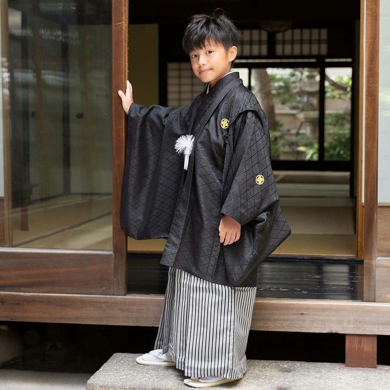羽織袴 レンタル 男子 小学生 黒紋付×縞袴 ジュニア 卒業式 男の子