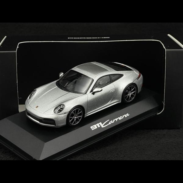 Porsche 911 Carrera クーペ Type 992.2 2024 GTシルバー/ MINICHAMPS