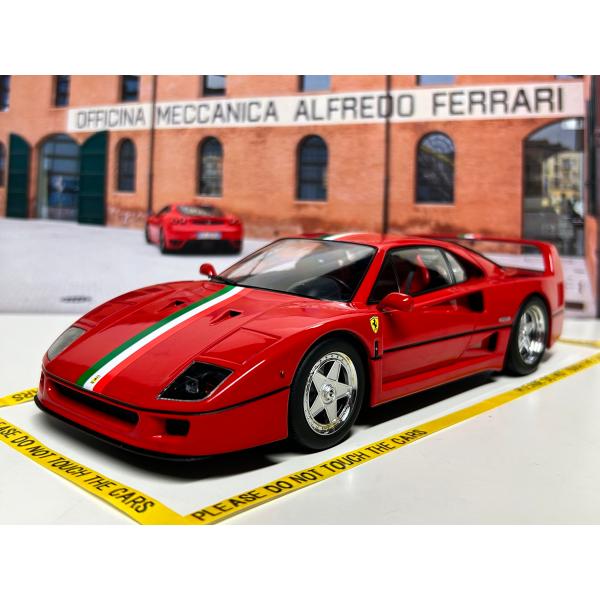 KKスケール KK scale 1/18 Ferrari F40 レッド/イタリアンストライプ