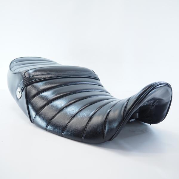 Z900RS タックロールシート 茗荷シート 艶ありブラック ミョウガシート