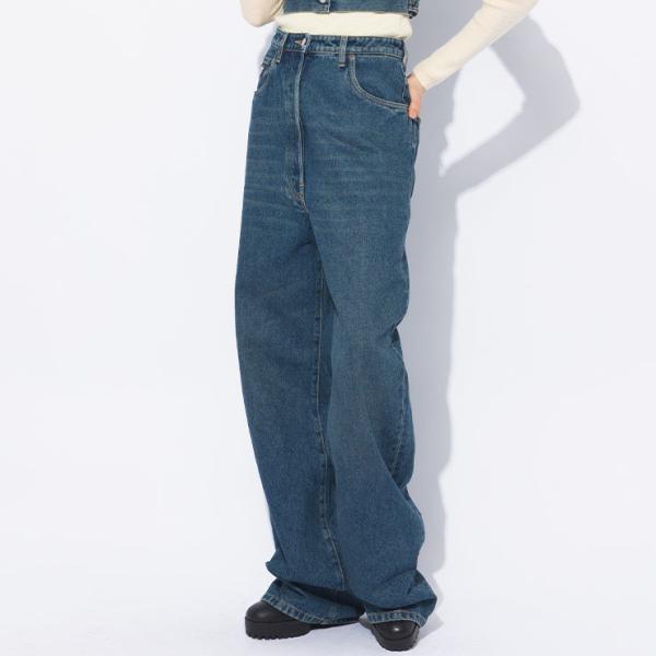 PRADA（プラダ） ウォッシュ加工 メタルロゴ ボタンフライ ハイライズ