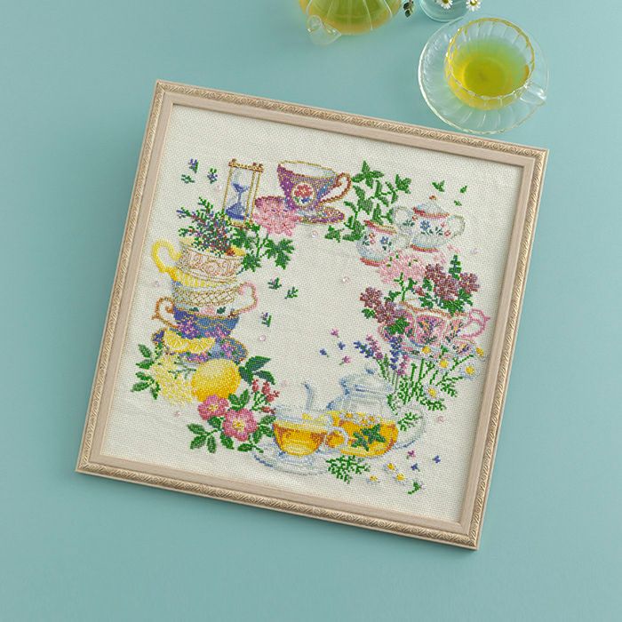 クロスステッチフレーム＜雛段飾り＞ | リバティ 生地、編み物、刺繍