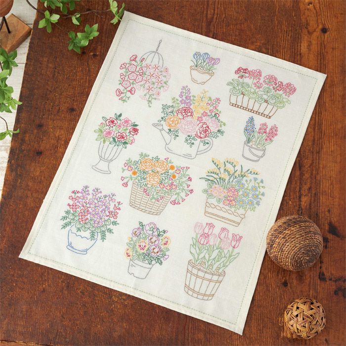 アップリケタペストリー＜いちごのタルト＞ | リバティ 生地、編み物