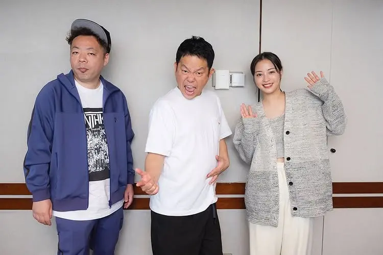 CLANEの服を着た広瀬すずさんのコーデ 私服/衣装/購入先 - Woomy