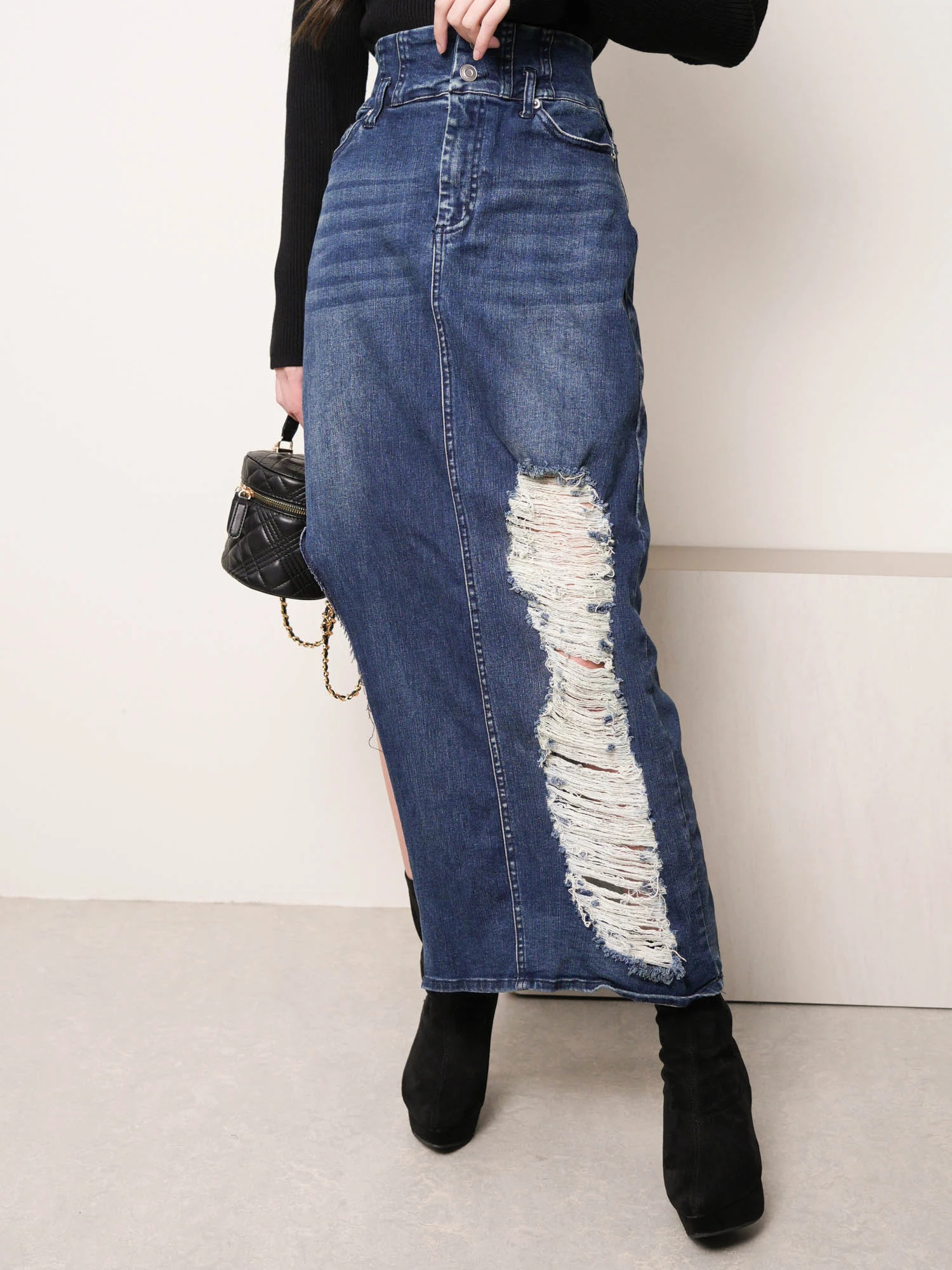 01_001.jpg?img_width=750