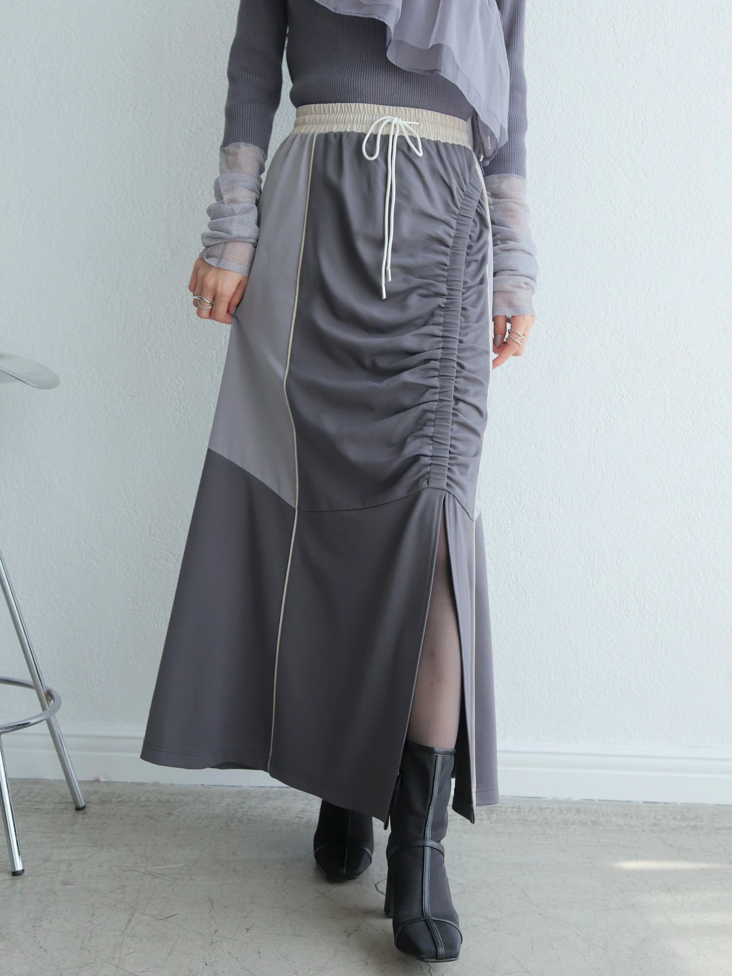 LADYMADE（レディメイド）｜ バイカラートラックカットスカート