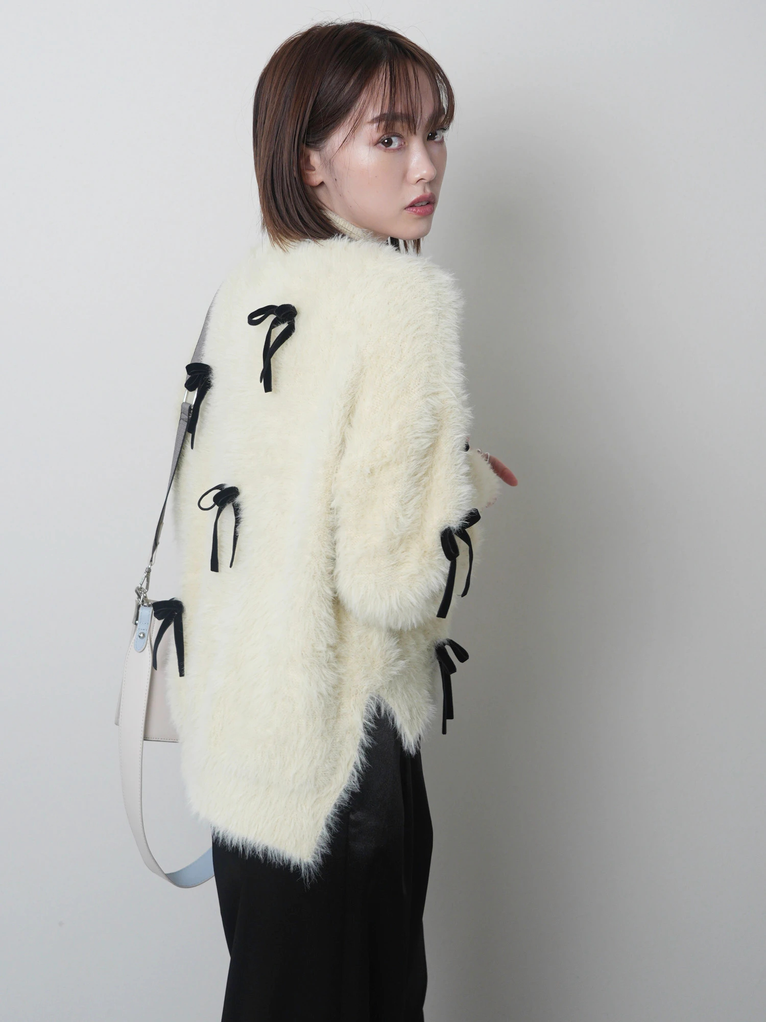 LADYMADE（レディメイド）｜ ベロアリボンフェザーニット アイテムの