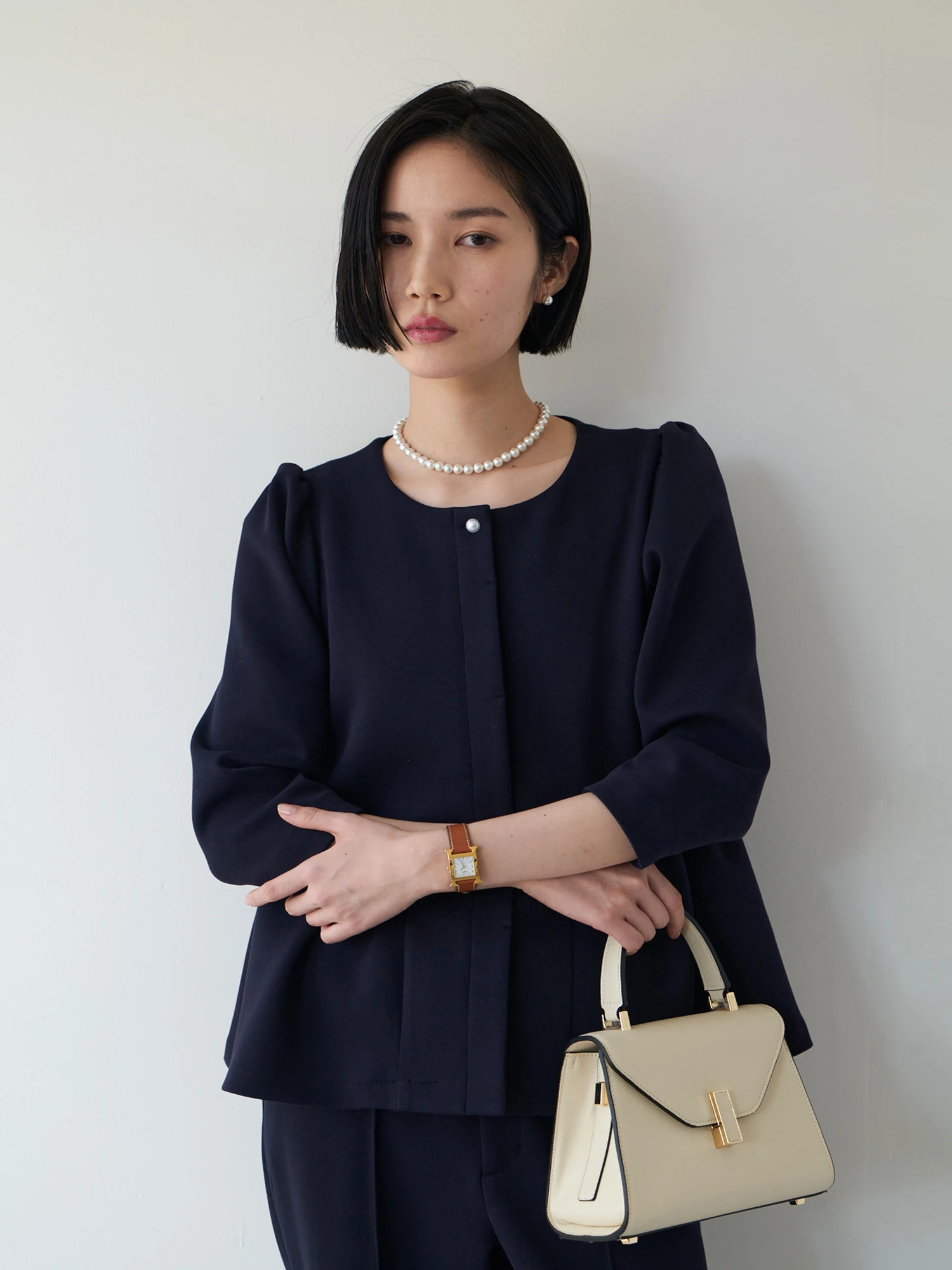 パールボタンペプラムトップス【セットアップ対応】 / Brown&Street