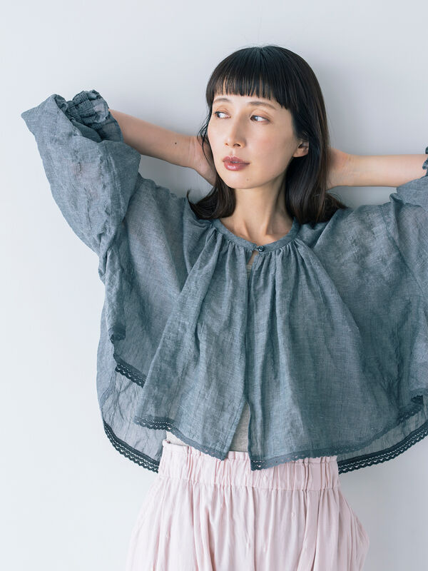 セール】 【kazumi×Samansa Mos2】ケープ付ボレロ（ブラック/ピンク