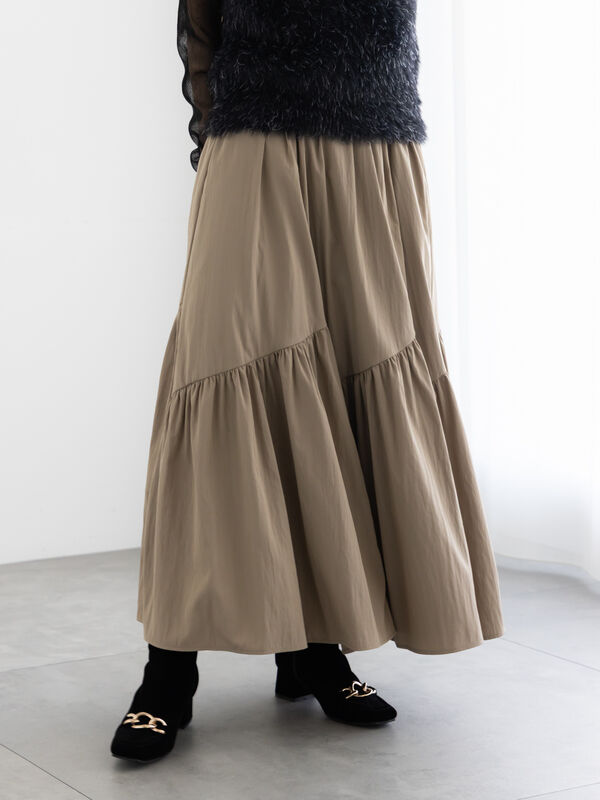 セール】 マットタフタバイヤスティアードスカート《2025winter