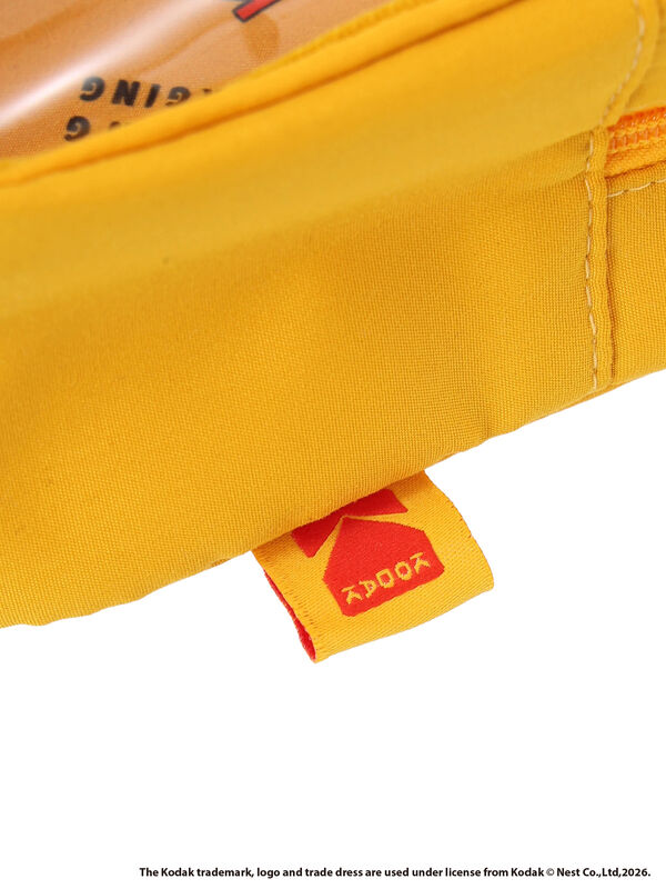 KODAK】総柄スマホストラップ付ポーチ（オフホワイト/イエロー/バッグ