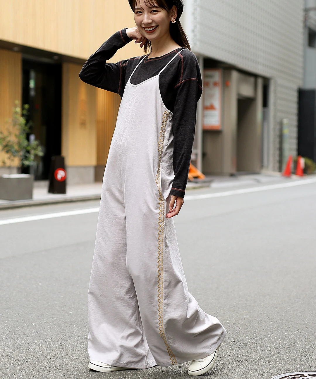 ピーチスキンサロペットパンツ【2月24日(火)15時までの限定価格