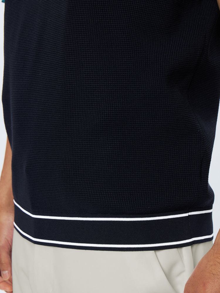 公式・アウトレット】ワッフル編みニットベスト（メンズ）｜アンパスィ