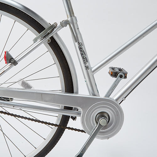 レンタル情報|小道具のBicycleシティバイク シルバー カゴ付|EASE