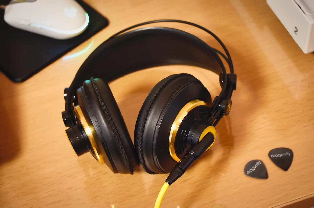 ヘッドホンのリケーブルの話 – ジャズギターを楽しむブログ