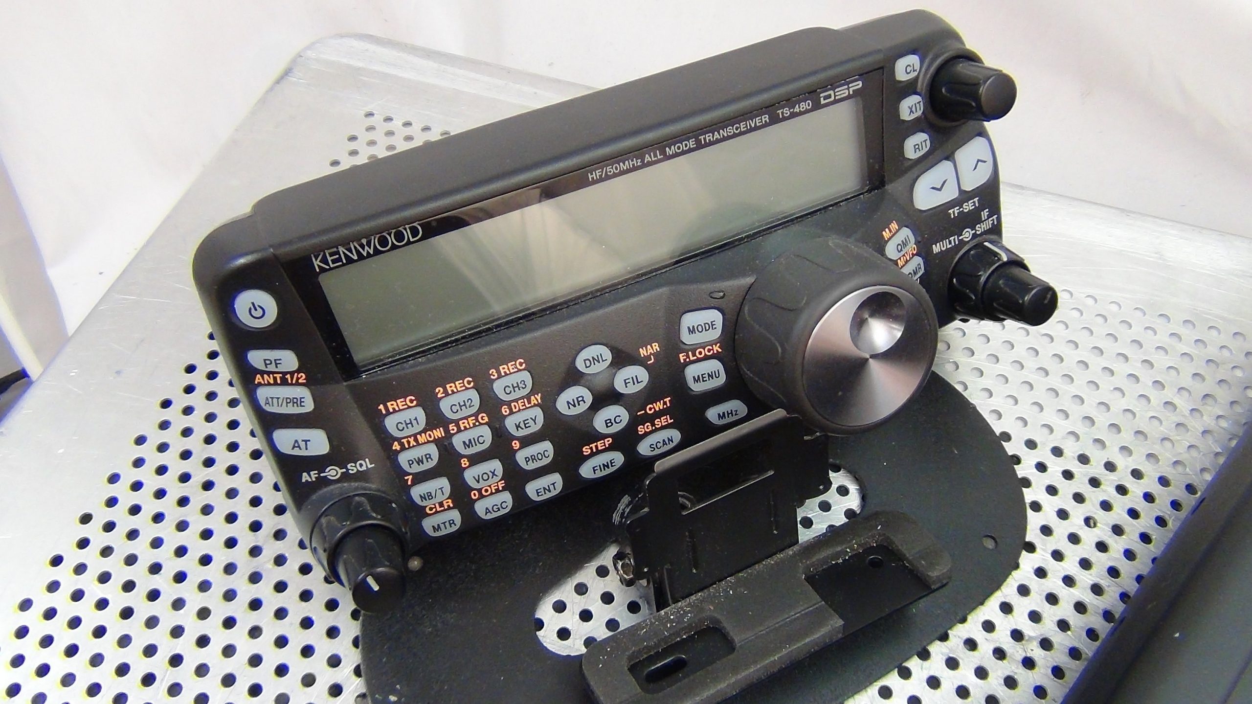 Kenwood TS-480SAT Transceiver – Jahnke Electronics