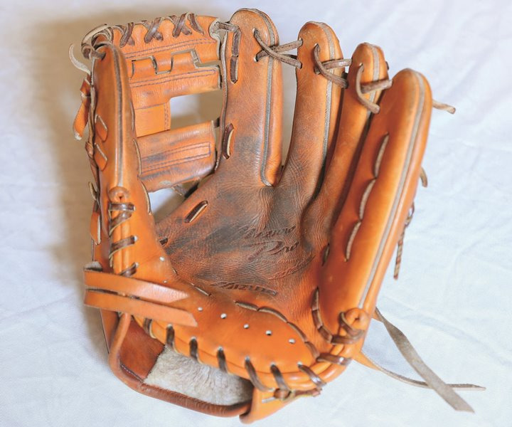 千葉ロッテマリーンズ #4 藤岡 裕大（ふじおか ゆうだい）の使用ギア