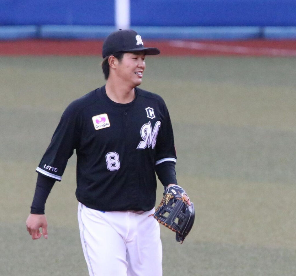 千葉ロッテマリーンズ #8 中村 奨吾（なかむら しょうご）の使用ギア