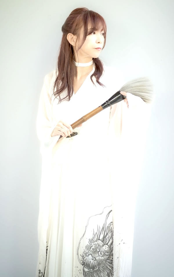 槻岡果加梨（龍書家アーティスト ） – jac（ジャック）：japanese-arts