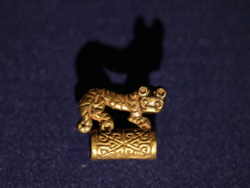 特別展「黄金縷―香港故宮文化博物館所蔵古代金器展」