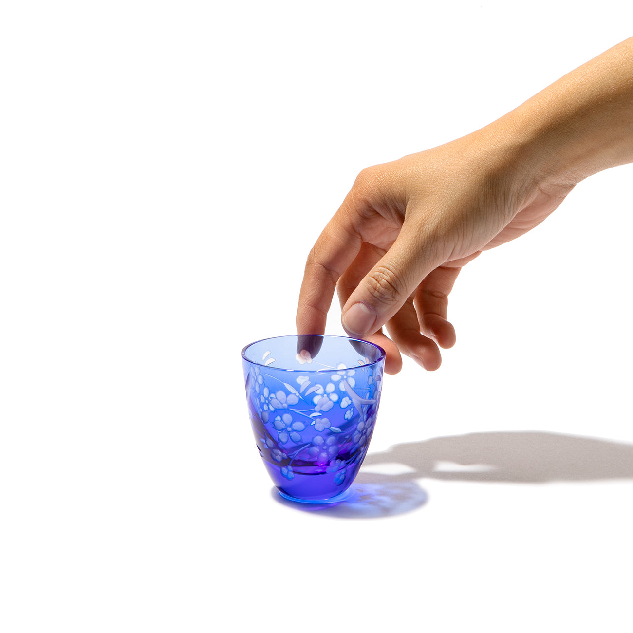 江戸切子 ぐい呑み｜桜 - 花切子- ｜青藍｜山田硝子