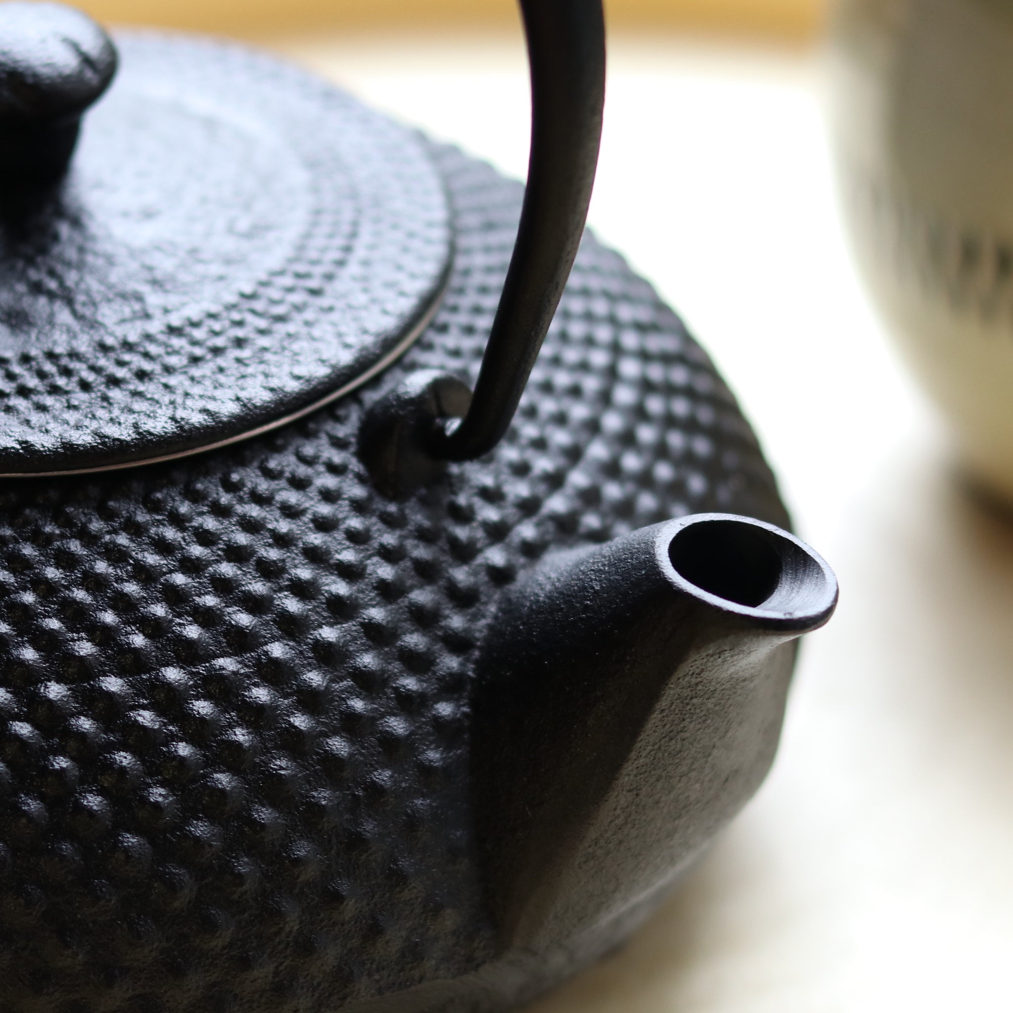 南部鉄器 小鉄瓶 急須 | アラレ 0.5L | 黒 | 及富