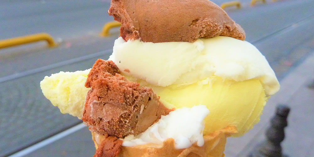 トルコアイス「ドンドルマ」はとんでもなく伸び～る！購入時の