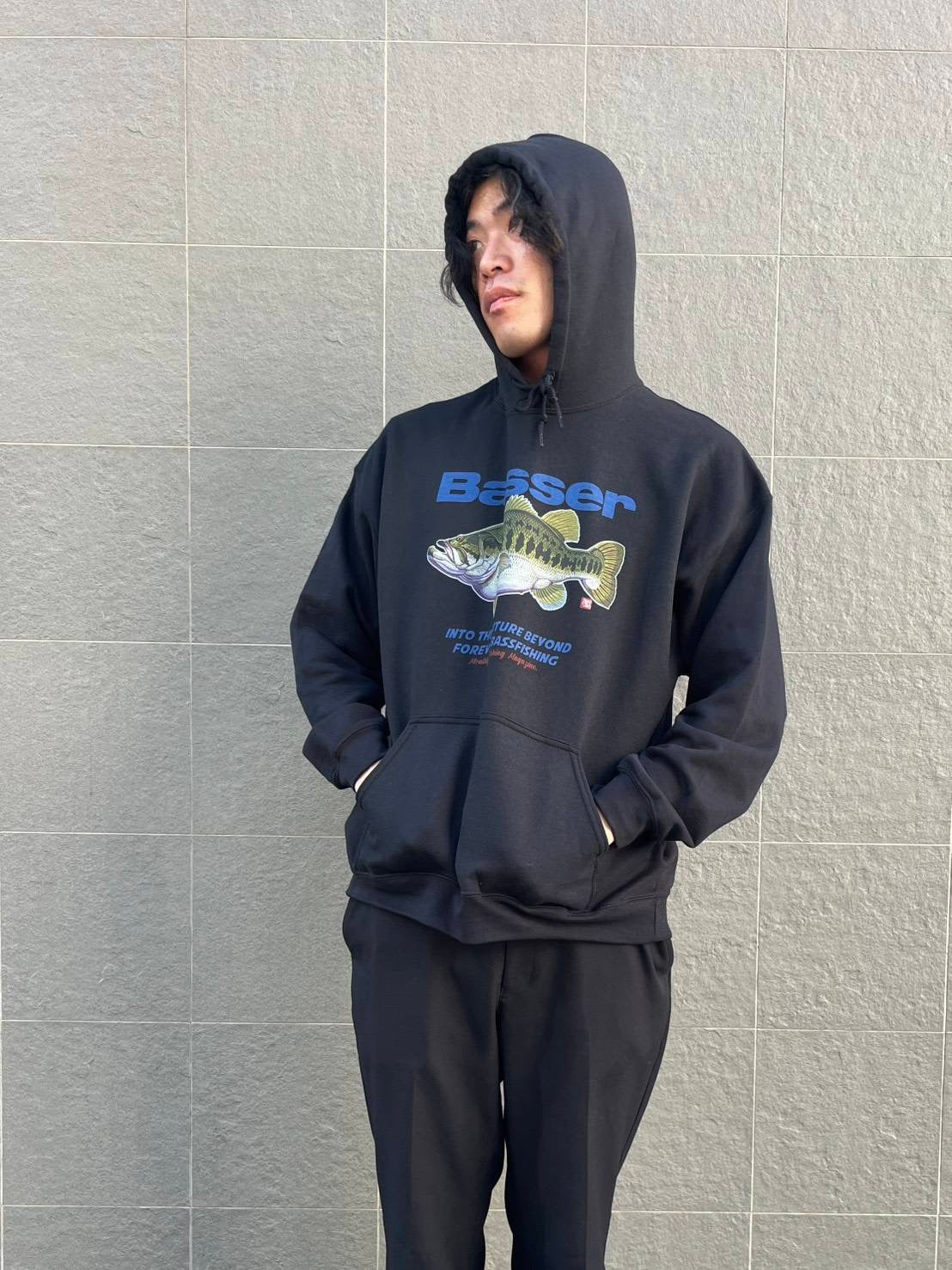 Basser HOODIE フルカラープリント by 八百板浩司 – JAPAN ANGLERS STORE