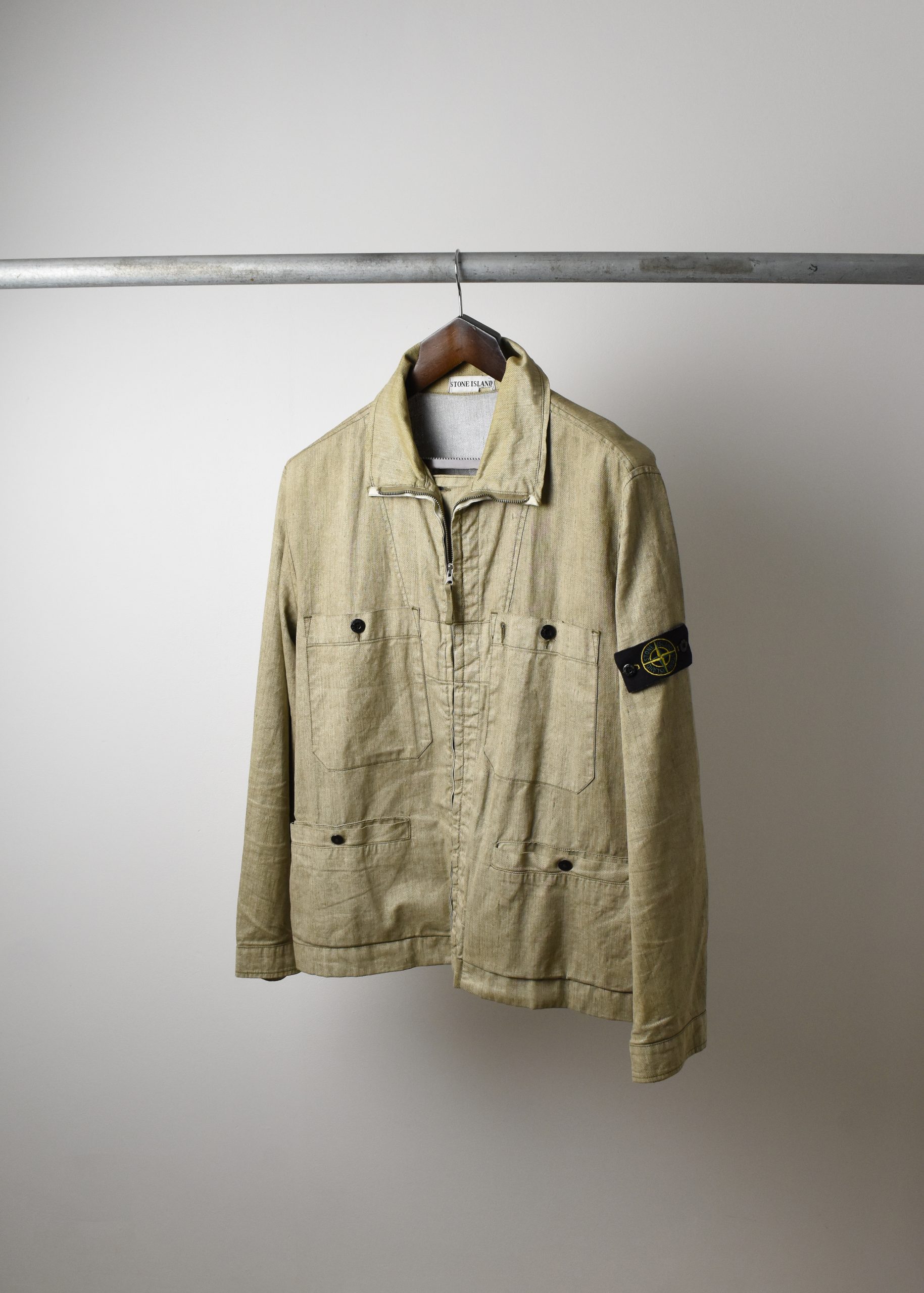 SS03 STONE ISLAND RESINED FLAX MULTI POCKET JACKET (L) - Jazzy Badger
