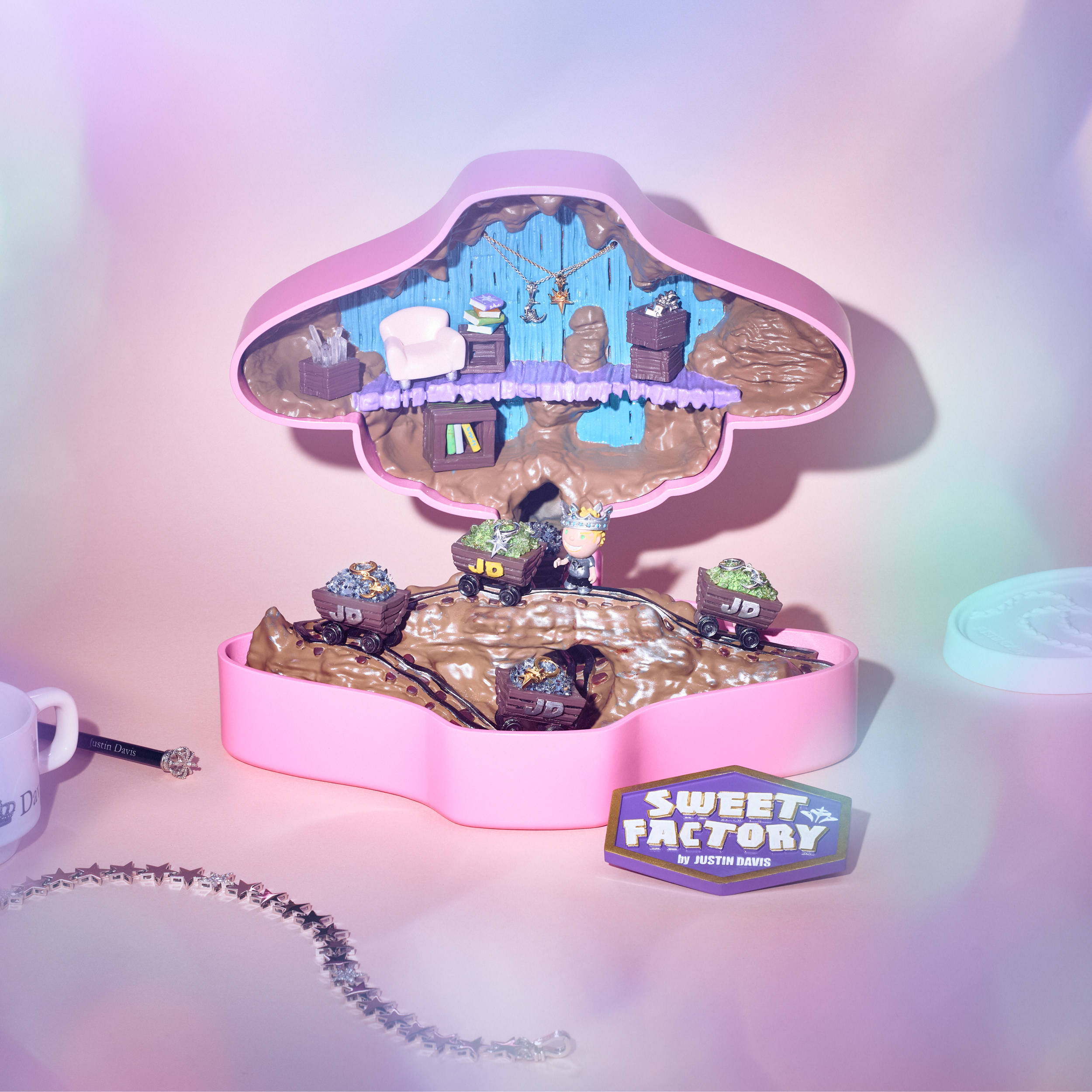 INFORMATION | ジャスティン デイビス OFFICIAL