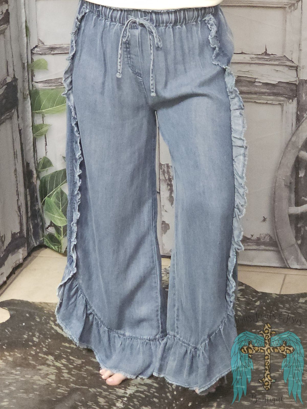 Washed Denim Ruffle Pants – Jeans Jewels and Jesus Boutique