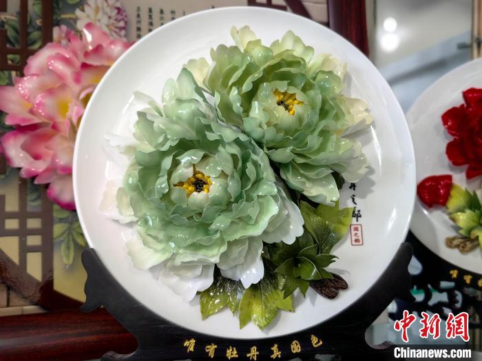 色鮮やかに咲く磁器の牡丹 「中国牡丹の都」山東省菏沢 (6)--人民網