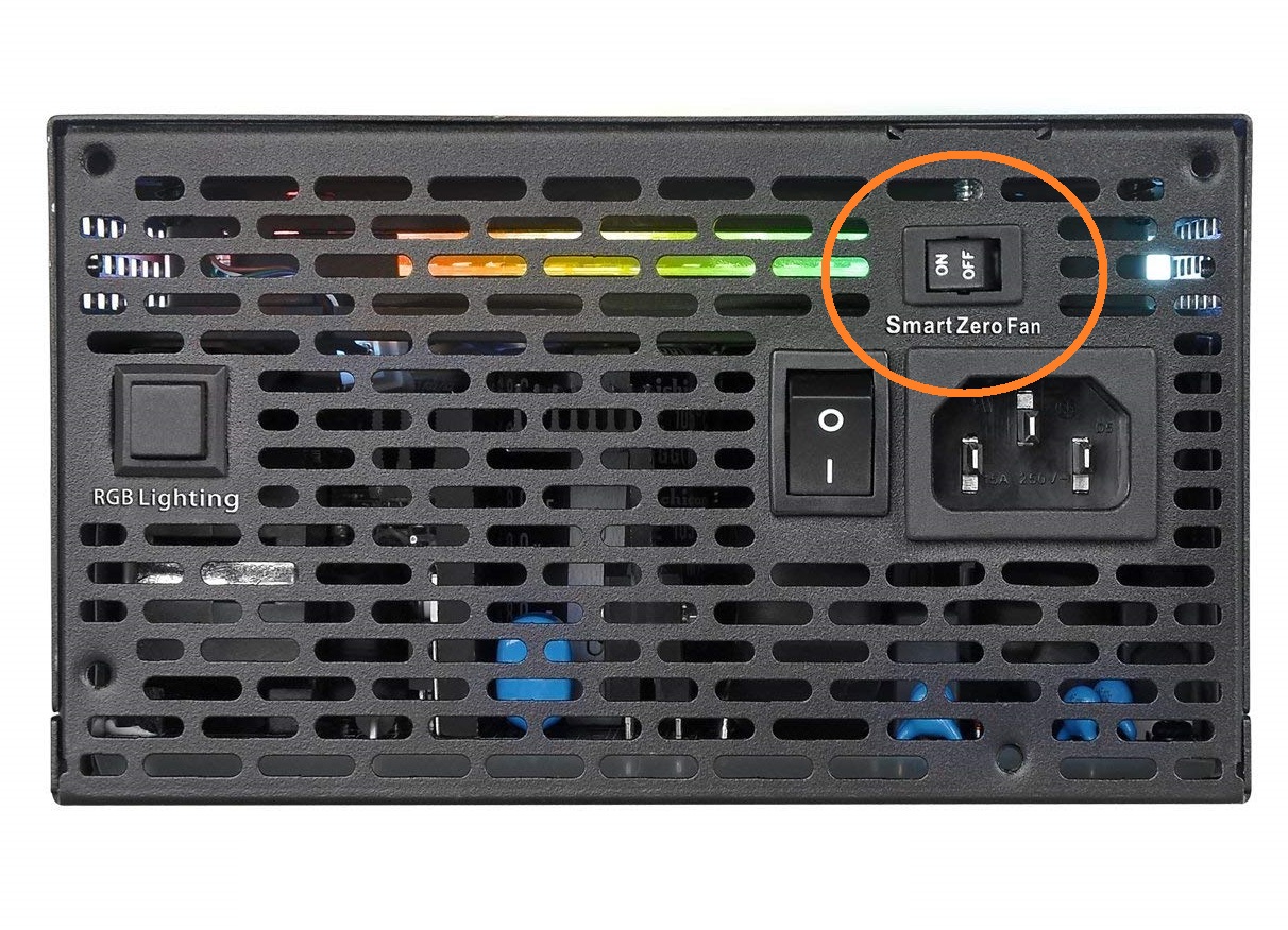 ThermaltakeからRGB LEDファン搭載Platinum電源ユニット「Toughpower