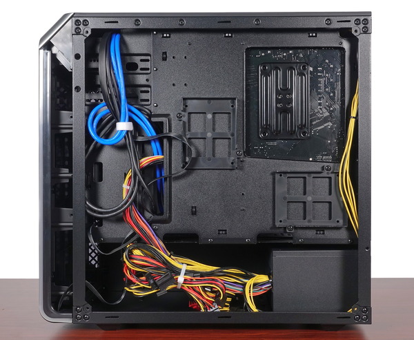 ガレリア専用 SKMケース (MicroATX)」をレビュー。SKケースと比較解説