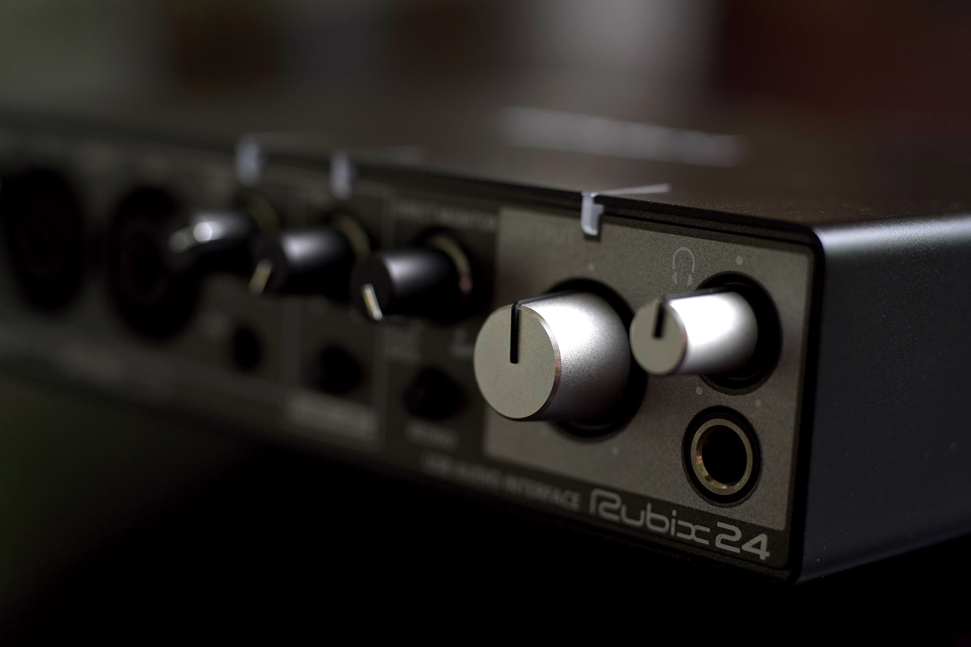 Rolandのオーディオインターフェイス「Rubix24」を導入してみた