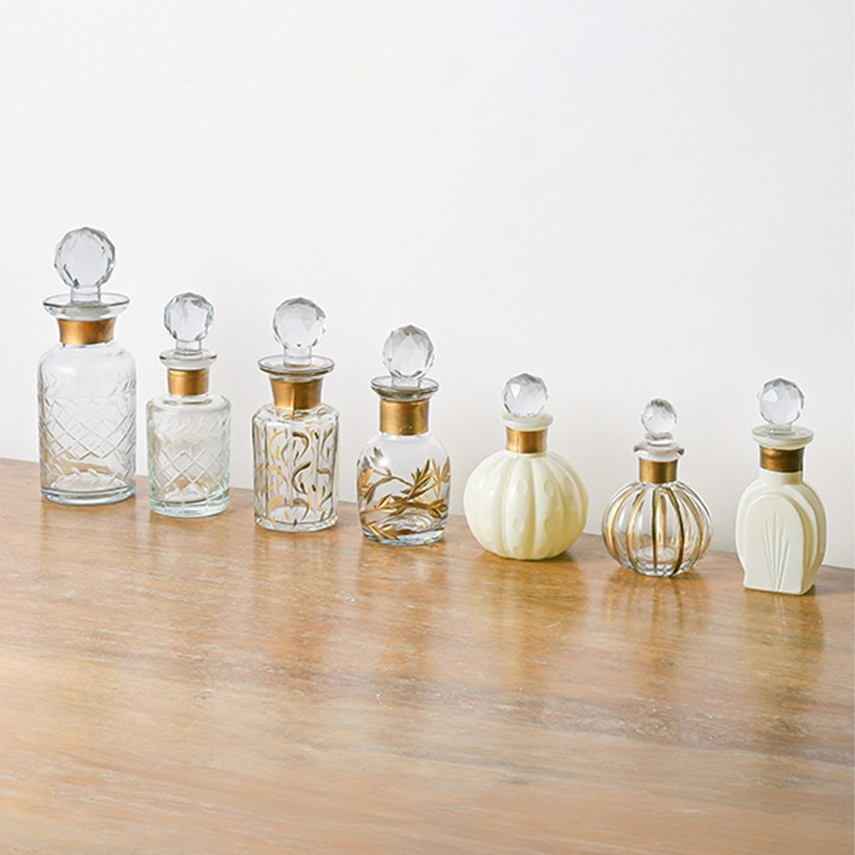 雑貨卸、雑貨仕入れ（インドの手吹きガラス CLEAR BLOWN GLASS グラス