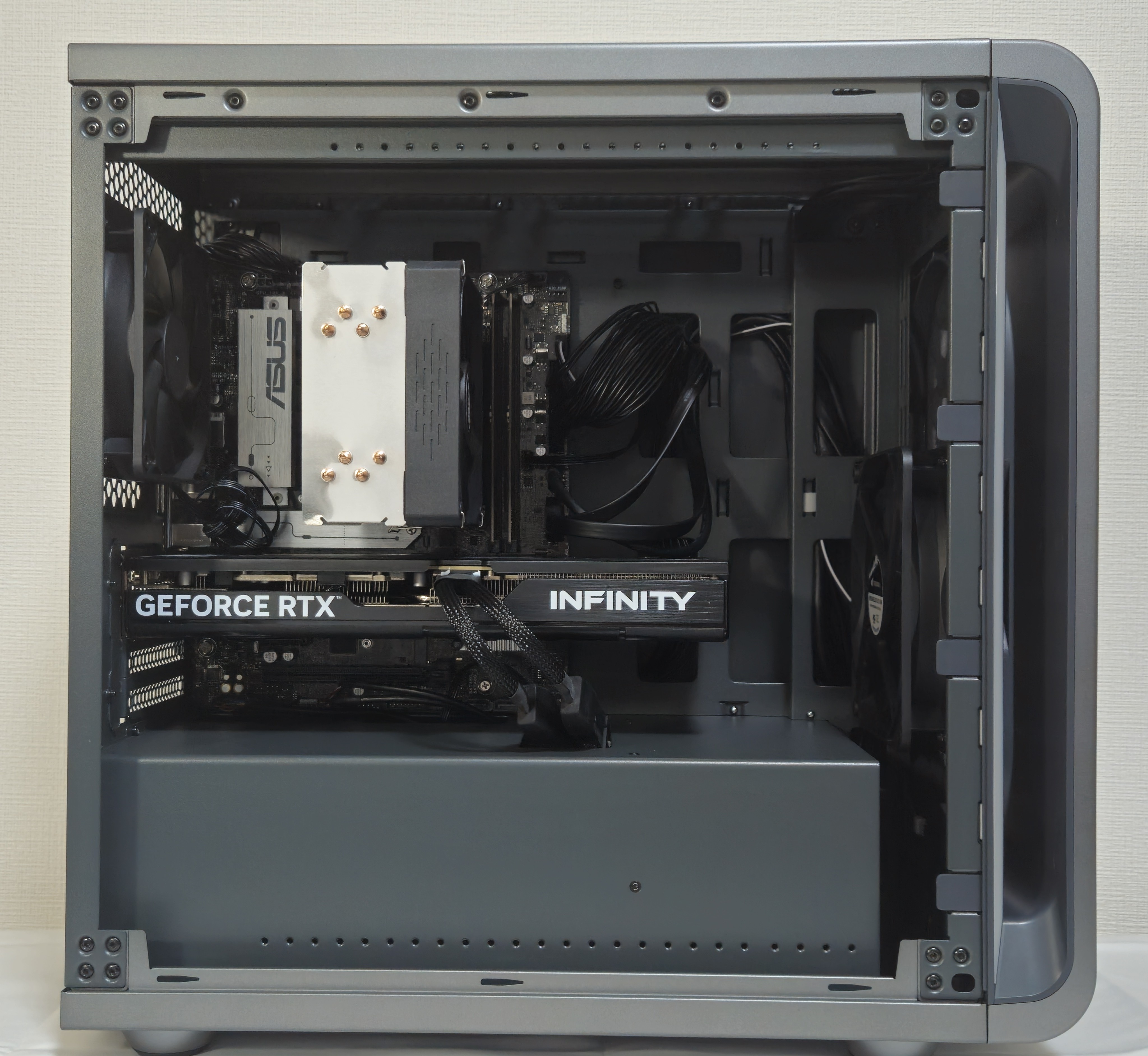 ドスパラで使われているPCケースについて解説 | こまたろPC