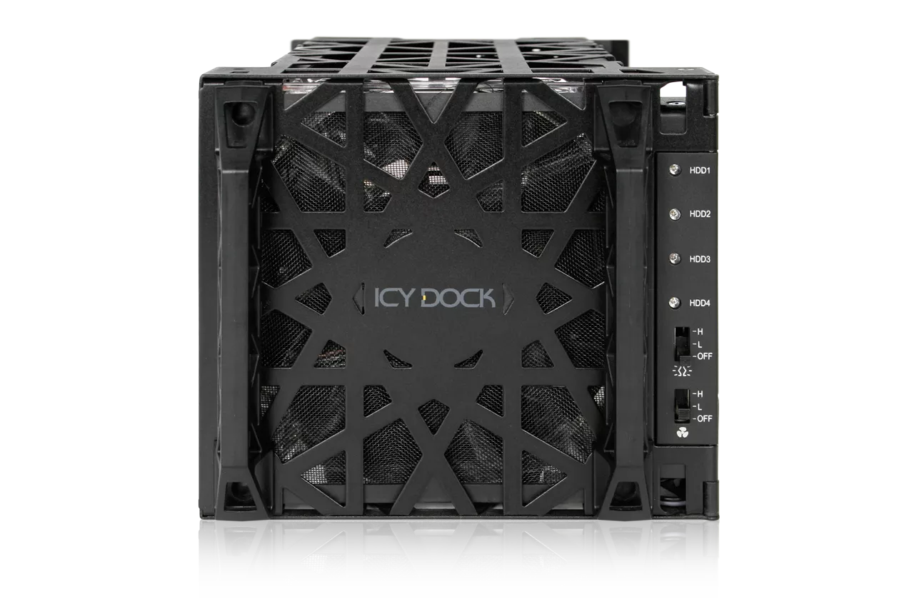 Black Vortex MB074SP-1B - 3.5インチSATAハードディスク搭載用