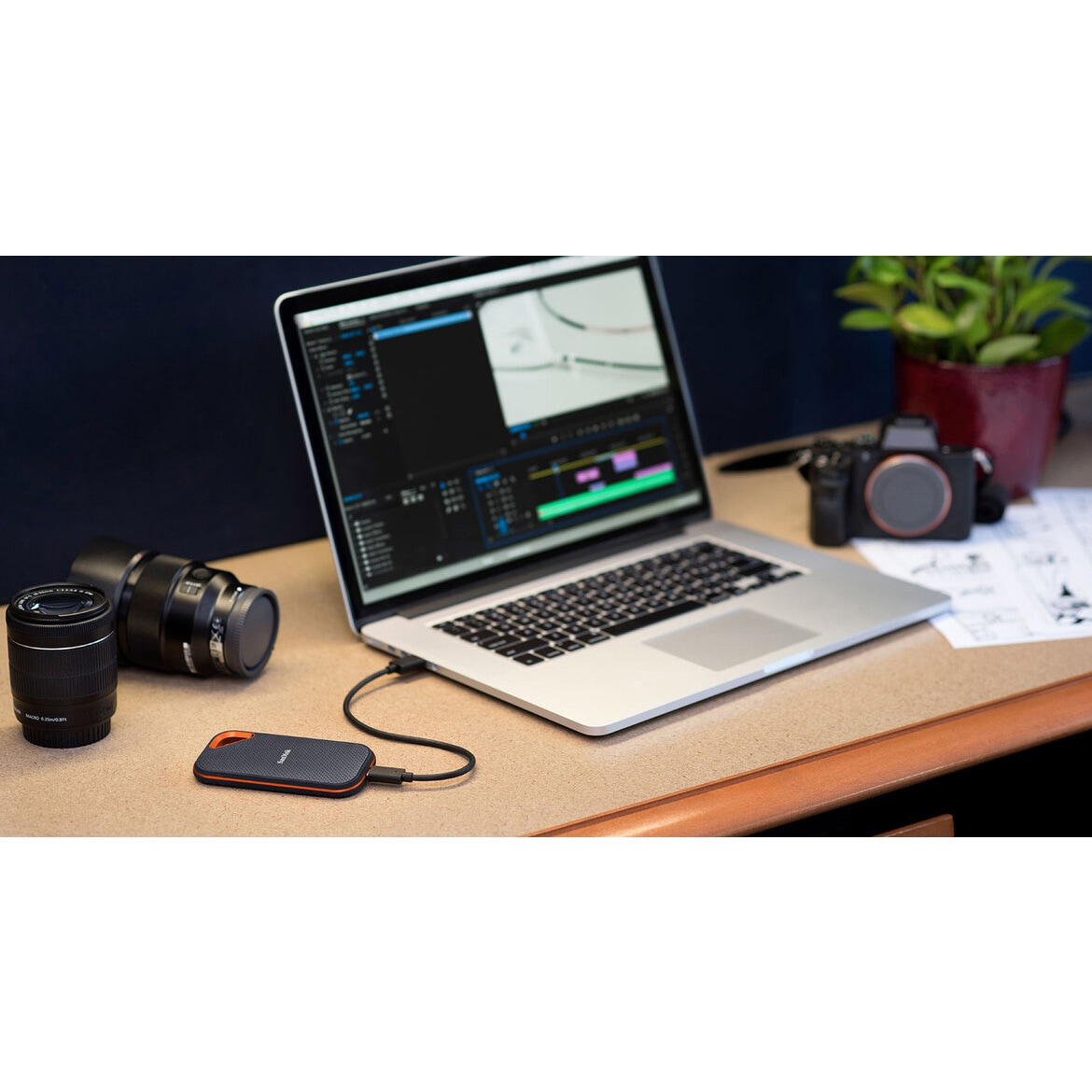 SDSSDE81-2T00-J25 エクストリームプロ ポータブルSSD SanDisk(サン