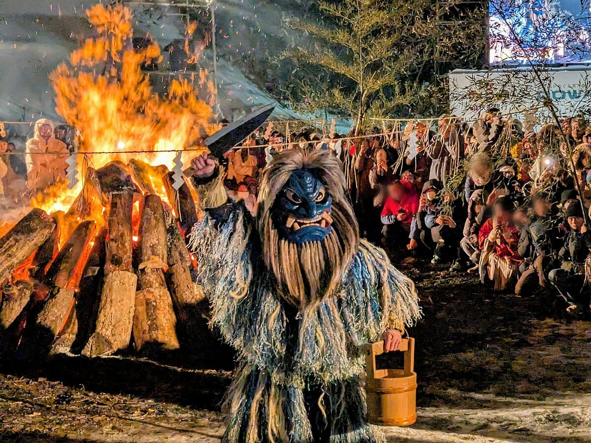初めてのなまはげに興奮！第62回なまはげ柴灯まつり現地レポ【秋田県