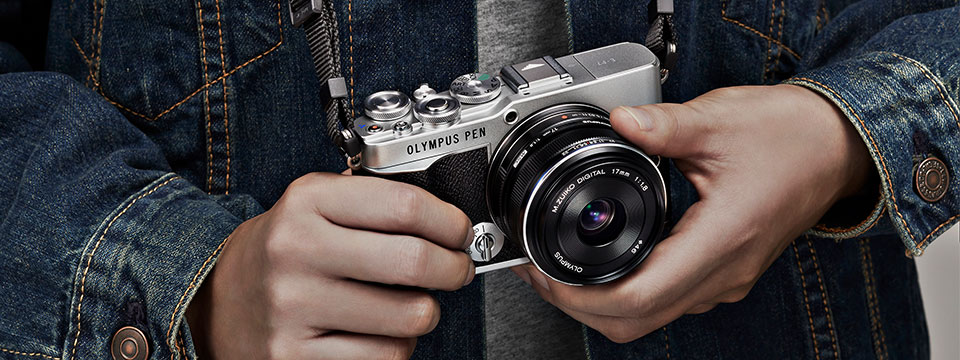 製品特長-洗練されたデザイン｜PEN E-P7｜PEN｜デジタル一眼カメラ