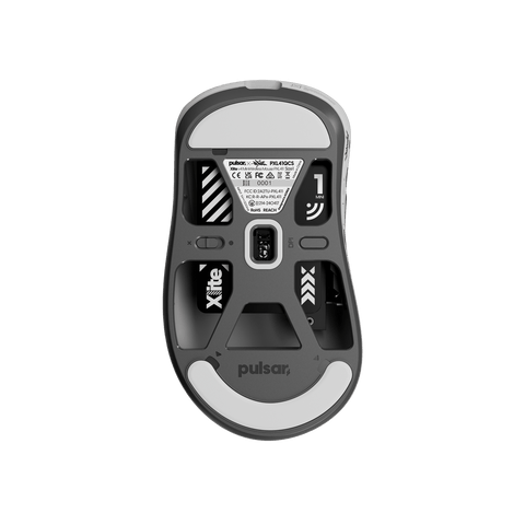Quiccs Edition] Xlite v4 Mini Gaming Mouse – Pulsar Gaming Gears Japan