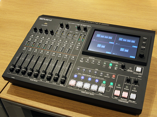 ローランド、「VR-50HD MK II Ver.2.00」「V-8HD Ver.1.10