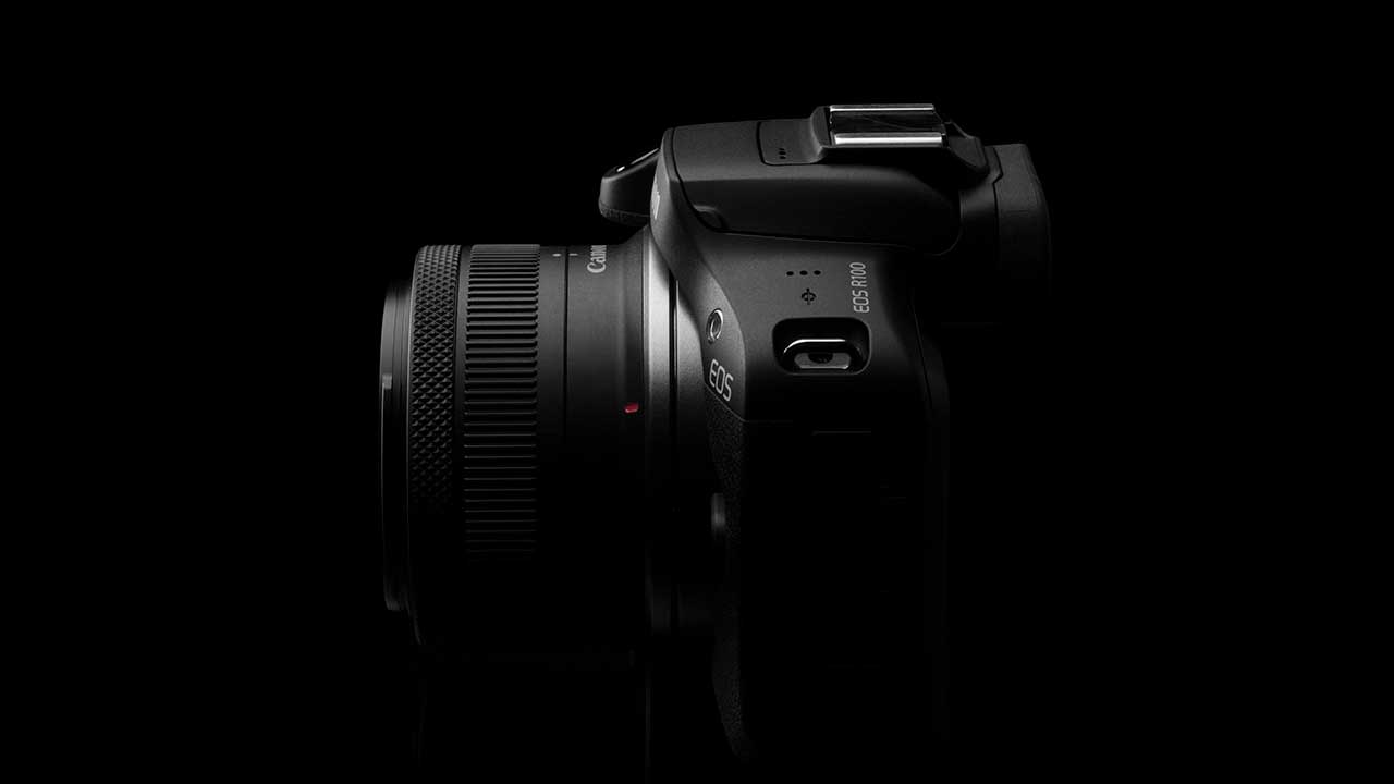 キヤノン、「EOS R100」発売。EOS Rシリーズ最小・最軽量のミラーレス
