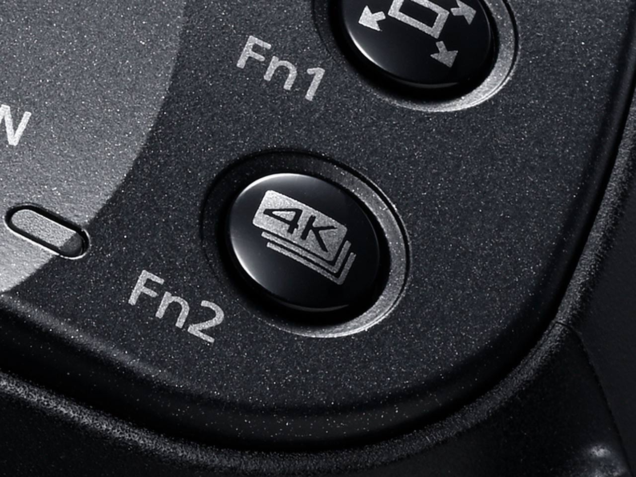 LUMIX DC-FZ85D Zoom Camera Released - PRONEWS