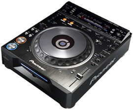 デファクトスタンダード「CDJ-1000」シリーズの操作性を継承し、さらに
