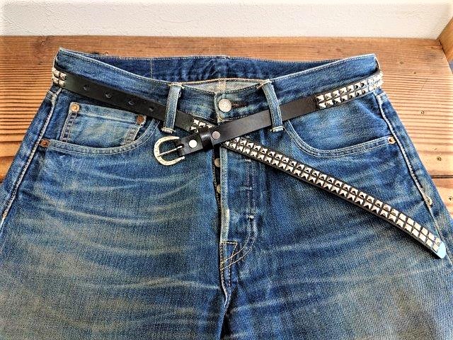 ナロースタッズベルト 2連ピラミッドスタッズ 20mm 【ブラック