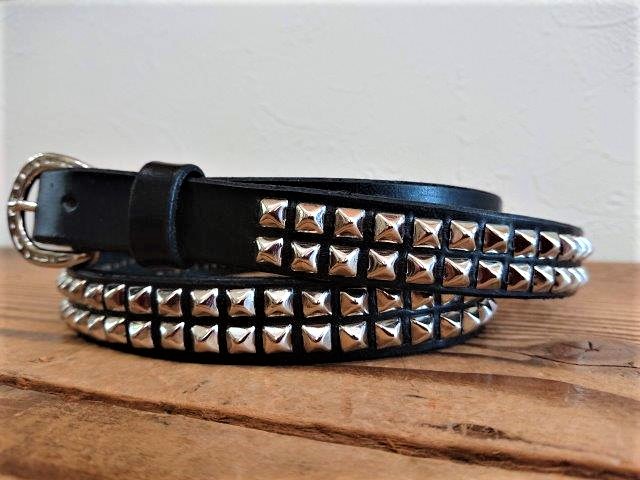 ナロースタッズベルト 2連ピラミッドスタッズ 20mm 【ブラック