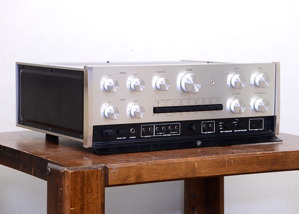 Accuphase C-200 コントロールアンプ / 札幌の中古オーディオ